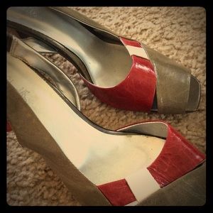NYC vintage size 8 heels, never worn!